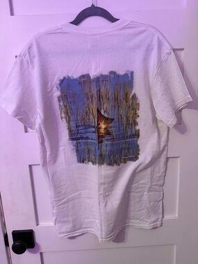 Gildan White T‑Shirt with Blue Logo Tag